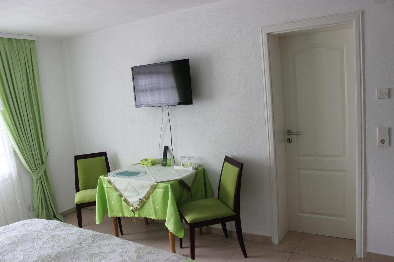 Bodensee Pension Uberlingen Esterno foto
